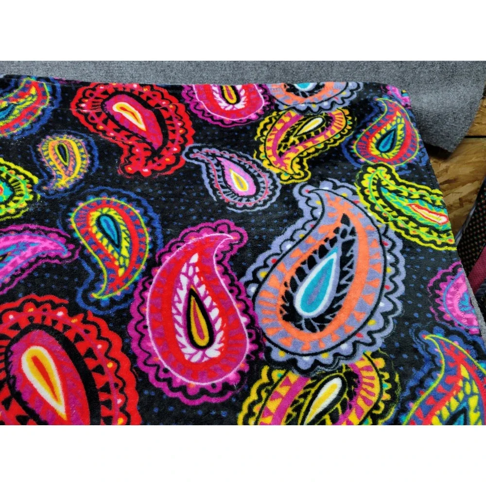 Vera Bradley Neon Paisley Plush Throw Blanket Black Pink Blue Foldable Pocket